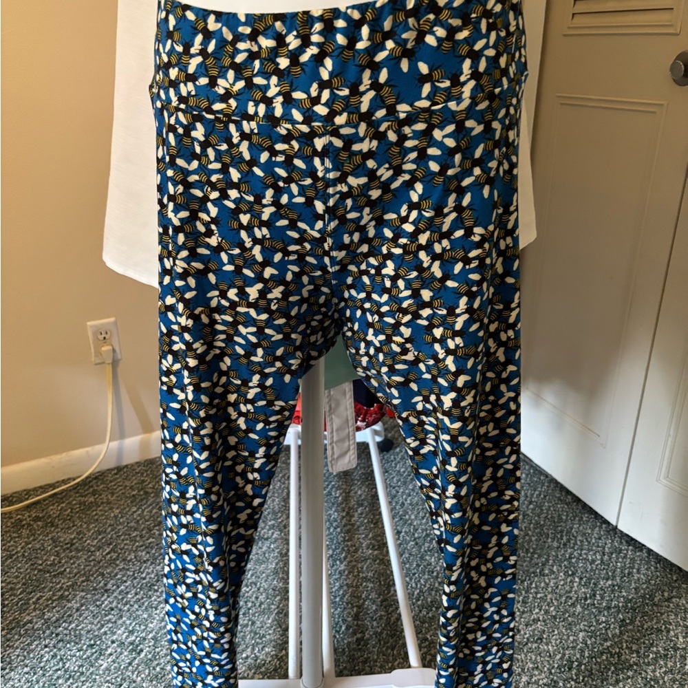 Blue Bees 🐝 Pattern ‘Early’  LLR Leggings with White and Gold Accents